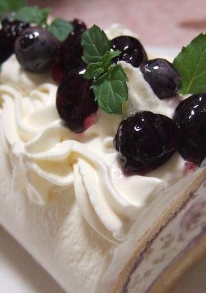 ブルーベリーのロールケーキ-レシピのメイン写真