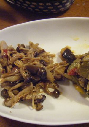 イタリアン惣菜２種キノコの炒め物（左）-レシピのメイン写真