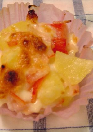 じゃがいもとカニかまのチーズ焼き-レシピのメイン写真