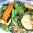 夏野菜とひき肉の炒め物