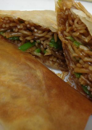 誕生日パーティーにも！簡単焼きそば春巻き-レシピのメイン写真