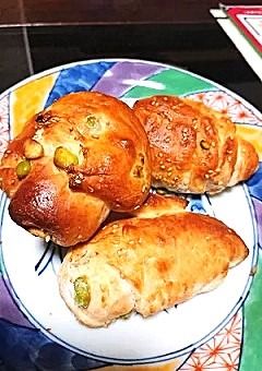 枝豆の米粉胡麻ロールパン-レシピのメイン写真