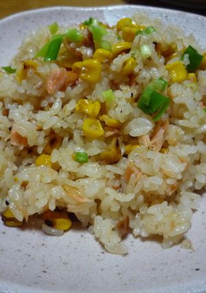 炊飯器で簡単✿焼きコーンと鮭のピラフ✿-レシピのメイン写真