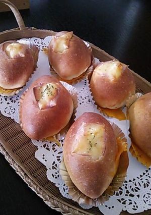 ホシノで焼くカチョカバロのチーズパン-レシピのメイン写真