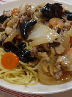 余った八宝菜で☆あんかけ焼きそば風-レシピのメイン写真