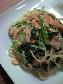 鮭とホウレン草のクリームパスタ-レシピのメイン写真