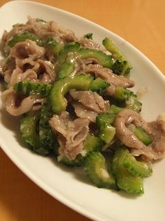 生姜が香る!ゴーヤと豚肉の塩炒め♪-レシピのメイン写真