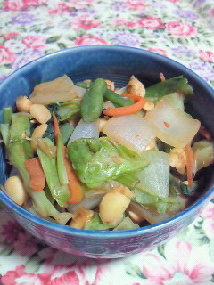 簡単!ピリ辛!大豆入り野菜炒め-レシピのメイン写真