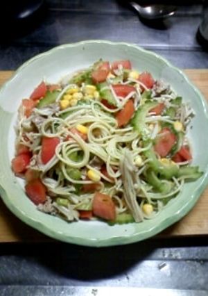 ゴーヤとトマトの冷たいドレッシングパスタ-レシピのメイン写真
