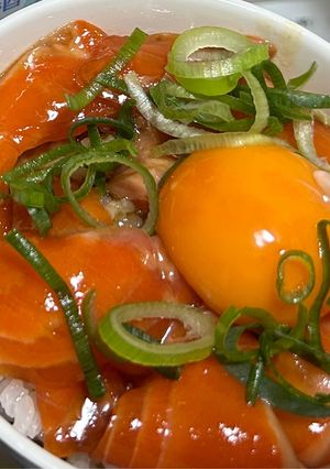 サーモンのユッケ丼-レシピのメイン写真
