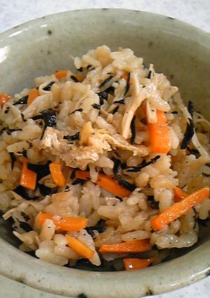 ひじきの炊き込みご飯-レシピのメイン写真