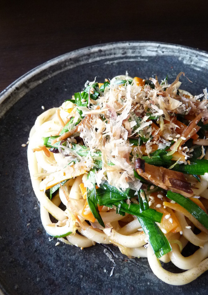 スルメのおかげ。旨味たっぷり焼きうどん-レシピのメイン写真