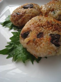 お漬物とチーズの焼きおにぎり-レシピのメイン写真