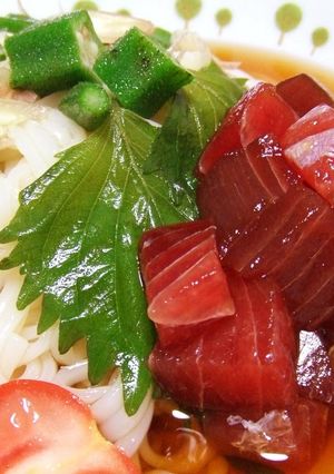 夏野菜とヅケの冷やしうどん-レシピのメイン写真