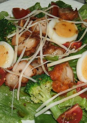 鶏のから揚げでおかずにもなるサラダ☆-レシピのメイン写真