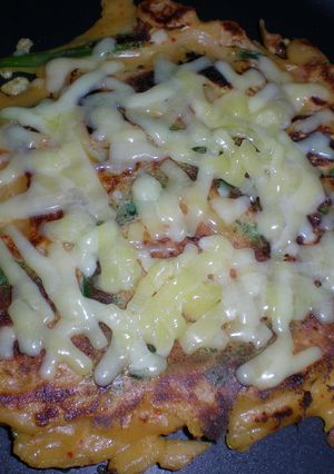 ピザみたい☆キムチーズちぢみ-レシピのメイン写真