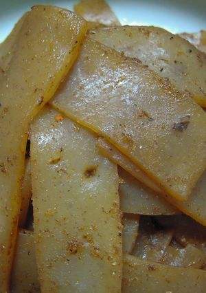削り粉で炒りコンニャク-レシピのメイン写真
