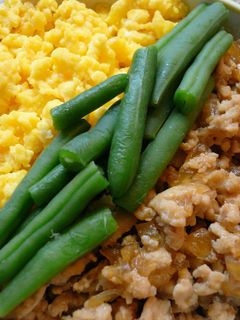 簡単☆鶏そぼろ丼-レシピのメイン写真