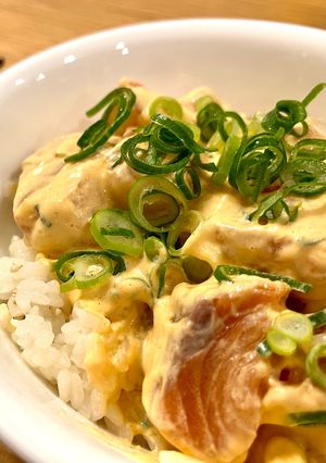 うまうま、基本のスパイシーポキ丼-レシピのメイン写真