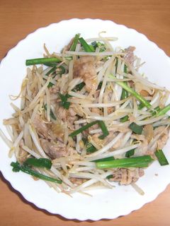 簡単本格中華味☆豚こまもやにら炒め-レシピのメイン写真