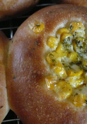 ロールパン生地で惣菜パン☆コーン編-レシピのメイン写真
