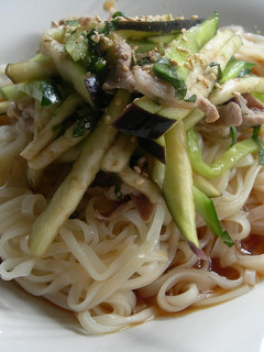 夏野菜豚肉サラダの冷やしうどん-レシピのメイン写真