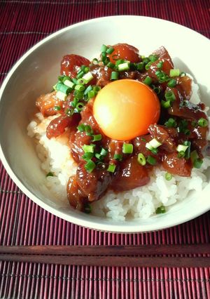 簡単煮込むだけ②☆ご飯がすすむ牛すじ丼-レシピのメイン写真