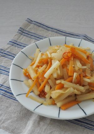 皮ごと食べよう、大根とにんじんのきんぴら-レシピのメイン写真