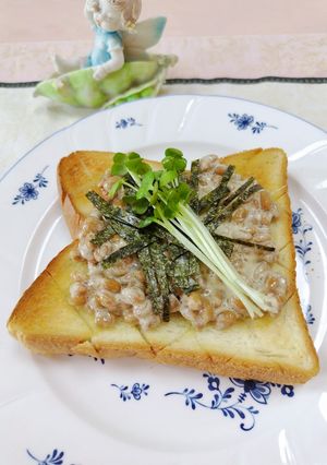 ☆納豆海苔乗せトーストパン美味♫-レシピのメイン写真