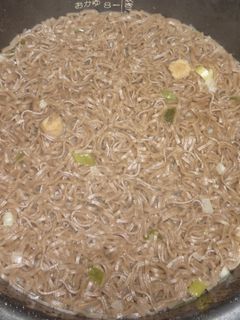 カップ麺鴨南蛮蕎麦炊き込み御飯-レシピのメイン写真