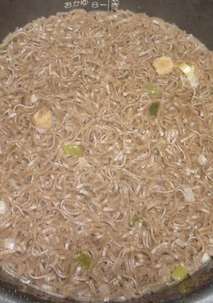 カップ麺鴨南蛮蕎麦炊き込み御飯-レシピのメイン写真