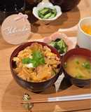 【簡単黄金比】ふわとろ親子丼♡きのこ入り
