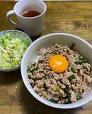 ひき肉とニラの簡単スタミナ丼