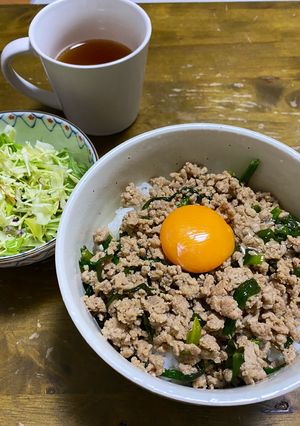 ひき肉とニラの簡単スタミナ丼-レシピのメイン写真