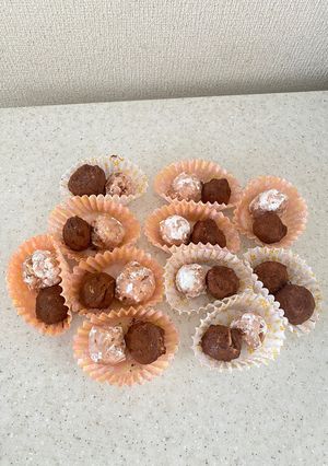 苺とチョコのビスケットトリュフ-レシピのメイン写真