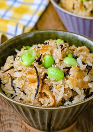 栄養満点！ひじきときのこの具沢山炊き込みご飯-レシピのメイン写真