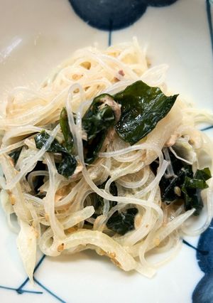 春雨とワカメとツナと玉ねぎのごまドレあえ-レシピのメイン写真