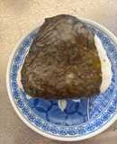余った唐揚げで美味しい😋おにぎり