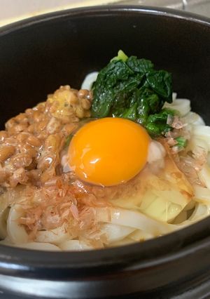 納豆生卵かつお節ほうれん草のお醤油うどん-レシピのメイン写真