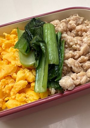 フライパン用ホイルで簡単三食丼弁当-レシピのメイン写真