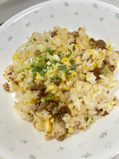 レトルトの肉団子とカット野菜の炒飯⭐︎簡単-レシピのメイン写真