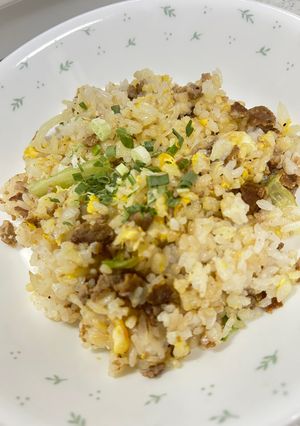 レトルトの肉団子とカット野菜の炒飯⭐︎簡単-レシピのメイン写真