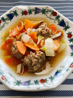 紅焼獅子頭(肉団子の煮込みスープ)-レシピのメイン写真