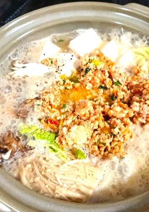 鶏ミンチ担々鍋お素麺入り-レシピのメイン写真