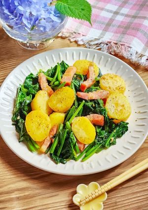 ほうれん草とベーコンポテのガリマヨ炒め-レシピのメイン写真