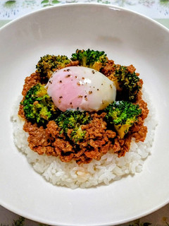 ランチ!ブロッコリー豚挽肉キーマカレー丼-レシピのメイン写真