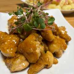 รูปของ テリテリ♪鶏肩肉の照り焼き&副産物の鶏油✨