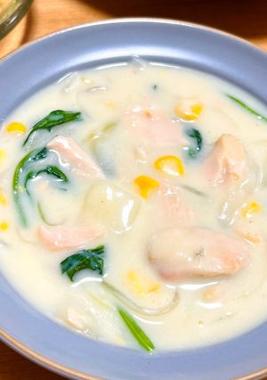 ルーなし簡単♪鮭とほうれん草の豆乳クリーム煮-レシピのメイン写真