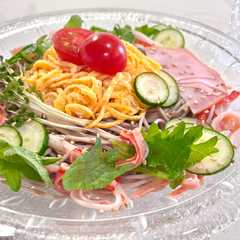 รูปของ 冷やし中華風お蕎麦〜♡！