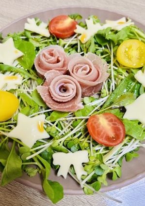クリスマスリース風サラダ-レシピのメイン写真